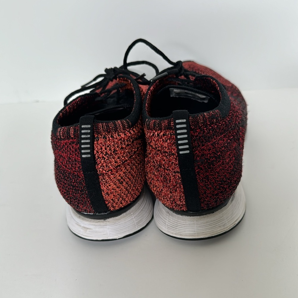 Nike Flyknit Racers - Picture 3 of 5